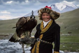 1-eagle-huntress_0