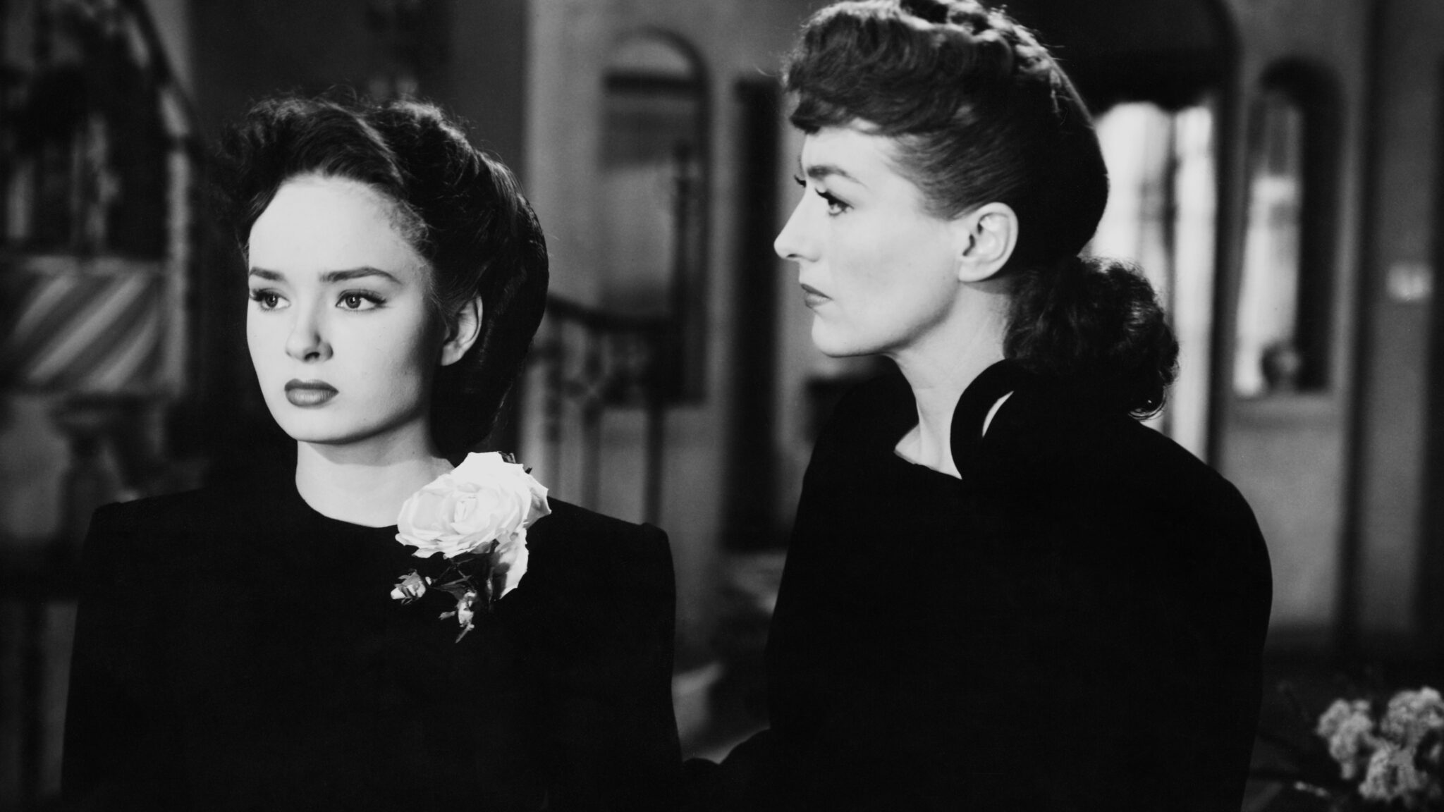 Review Mildred Pierce (1945) Robert Mitchell Evans